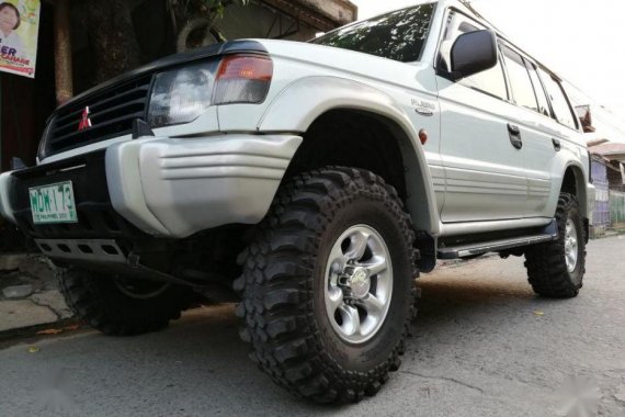 1998 Mitsubishi Pajero for sale