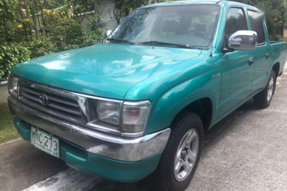 Toyota Hilux 2000 for sale