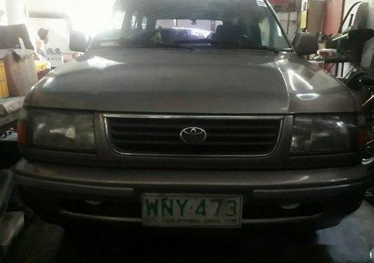 Toyota Revo 2000 for sale