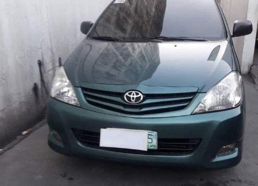 2011 Toyota Innova E for sale