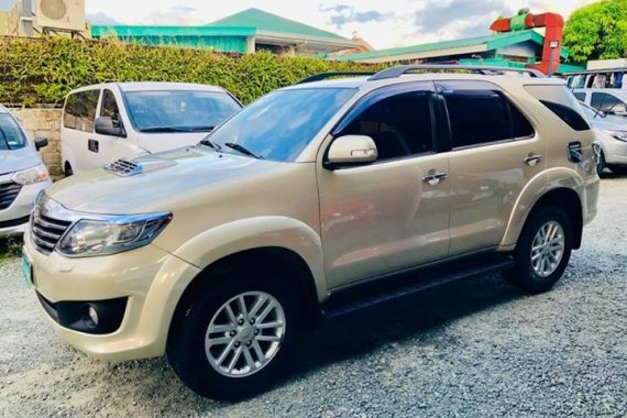 2013 TOYOTA FORTUNER 3.0V A/T for sale 