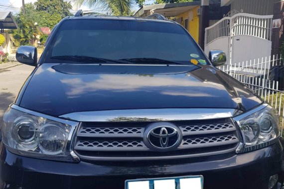 Toyota Fortuner 2011 G AT 4X2 for sale 