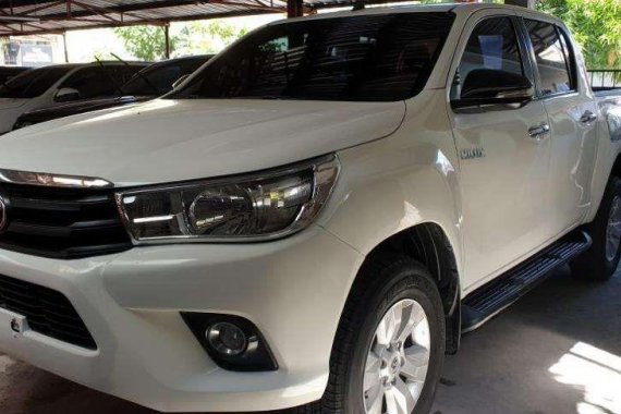 2016 Toyota Hilux for sale 