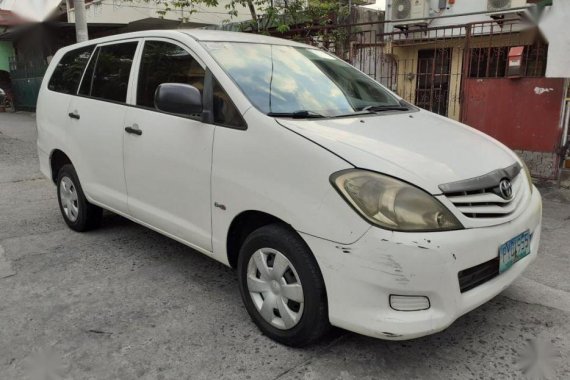 2010 Toyota Innova J for sale 