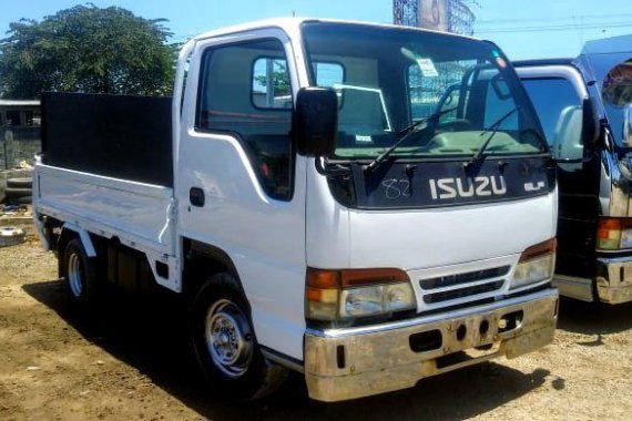 Like New Isuzu Elf for sale