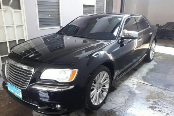 Chrysler 300c 2013 for sale 