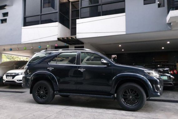 2013 Toyota Fortuner v 4x4 for sale 