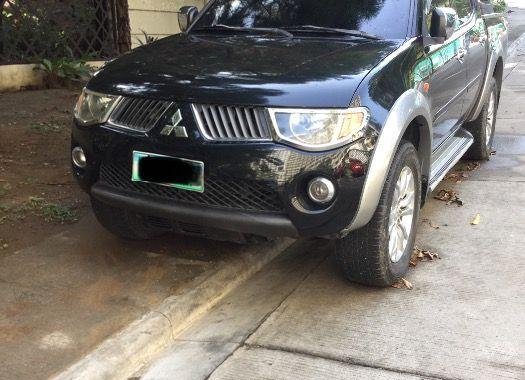 Mitsubishi Strada 4x4 2008 for sale 