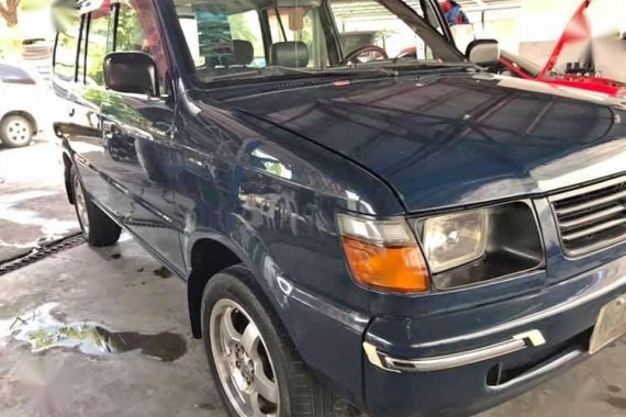 Toyota Revo diesel 2000 for sale