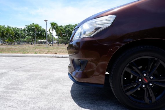 Toyota Innova E 2013 AT for sale 