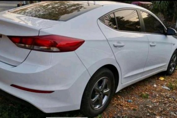 2017 Hyundai Elantra MT for sale 