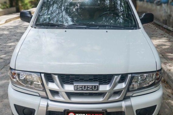 2016 Isuzu Crosswind XT for sale 
