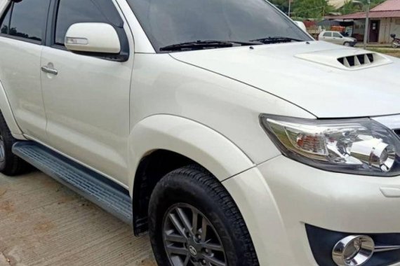 Toyota Fortuner 2015 V for sale