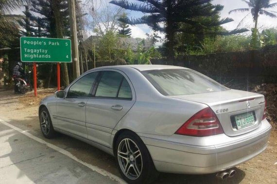 Like New Mercedes Benz C200 for sale