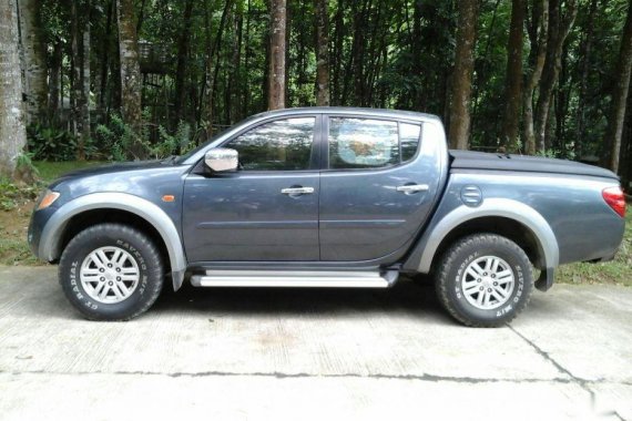 Mitsubishi Strada 2008 for sale 