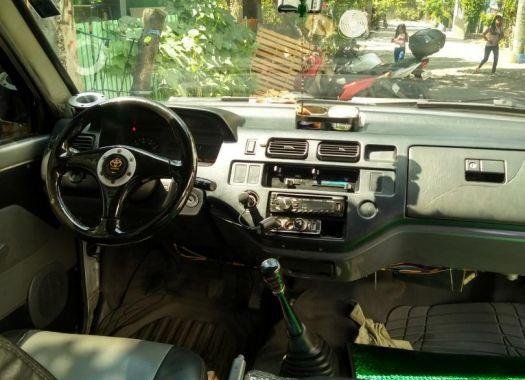 For sale Toyota Revo 2001