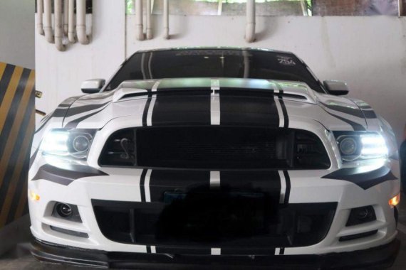 Selling 2nd Hand (Used) 2014 Ford Mustang Automatic Gasoline in Parañaque