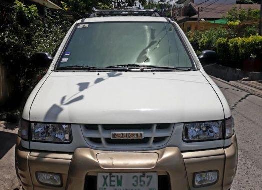 Selling Isuzu Crosswind 2002 Manual Diesel in Bacolor