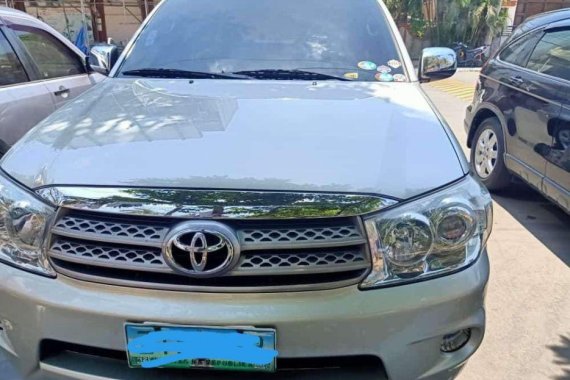  2nd Hand (Used) Toyota Fortuner 2009 Automatic Gasoline for sale in Navotas