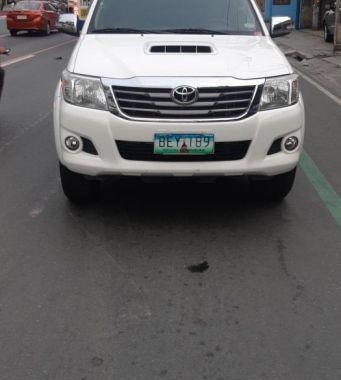 Selling 2nd Hand (Used) Toyota Hilux 2014 in Quezon City