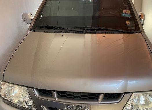 Selling 2nd Hand (Used) Isuzu Crosswind 2006 in San Juan