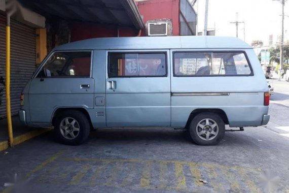 Selling 2nd Hand (Used) Mitsubishi L300 1990 Van Manual Diesel in Caloocan