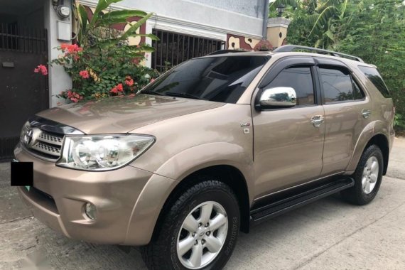 Selling 2nd Hand (Used) 2011 Toyota Fortuner at 70000 in Biñan