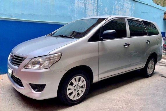 Selling 2nd Hand (Used) Toyota Innova 2012 Automatic Diesel in Caloocan