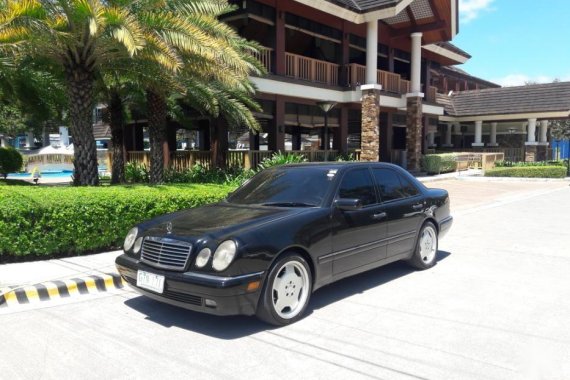 2004 Mercedes Benz E420 V8 Gasoline Automatic Sunroof for sale