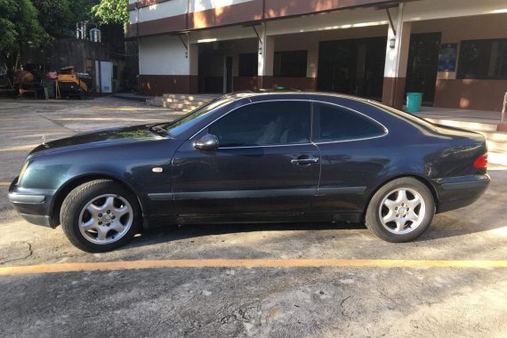 2nd Hand Mercedes Benz 320 61000 km for sale in Pasig 