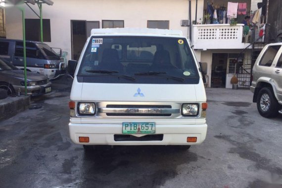 2010 Mitsubishi L300 for sale in Valenzuela