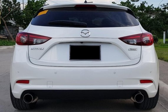 Sell Brand New 2018 Mazda 3 Hatchback in Santa Rosa