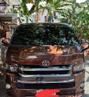 Selling 2nd Hand (Used) Toyota Hiace 2015 in Meycauayan