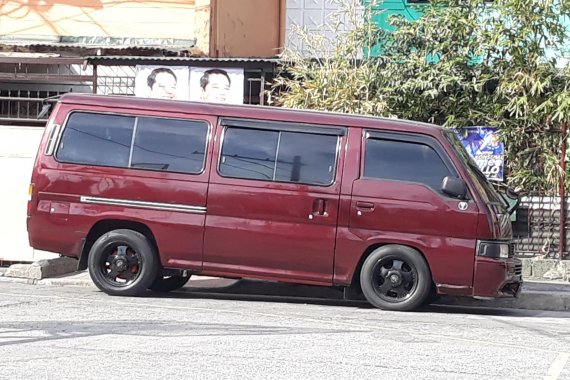 2nd Hand Red Nissan Urvan 2002 For sale in Manila
