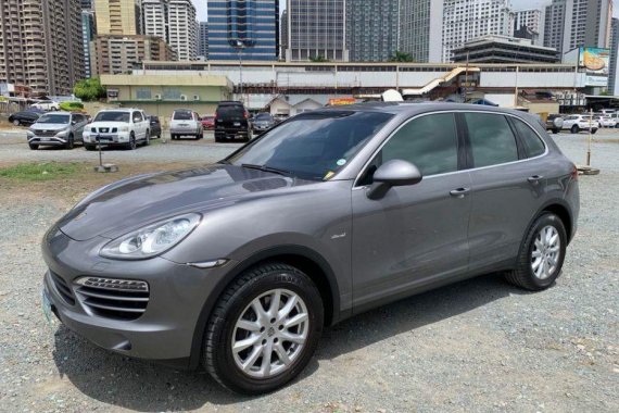 2nd Hand (Used) Porsche Cayenne 2013 for sale in Pasig