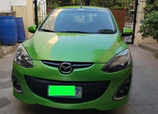 Selling 2nd Hand (Used) Mazda 2 2013 in Las Piñas