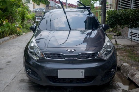 Selling 2nd Hand (Used) Kia Rio 2014 Hatchback Automatic Gasoline in Santa Rosa