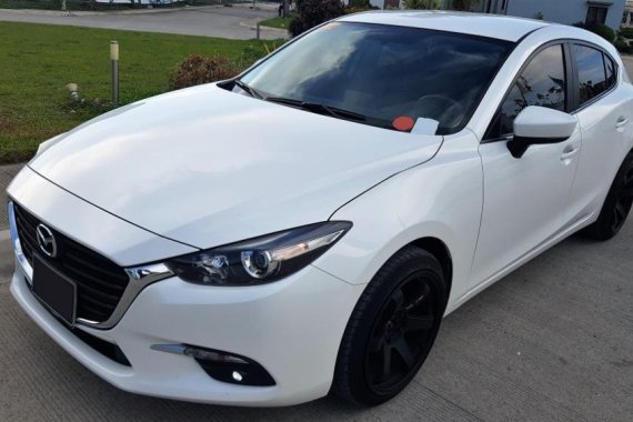 Sell Brand New 2018 Mazda 3 Hatchback in Santa Rosa
