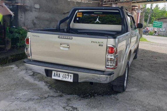 2nd Hand (Used) Toyota Hilux 2015 Automatic Diesel for sale in Tarlac City