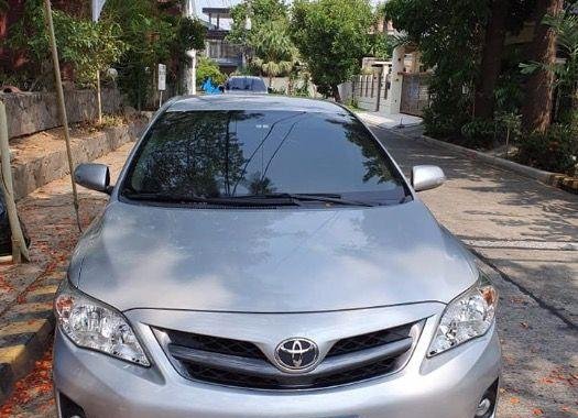 Selling 2nd Hand (Used) Toyota Corolla Altis 2013 in Makati