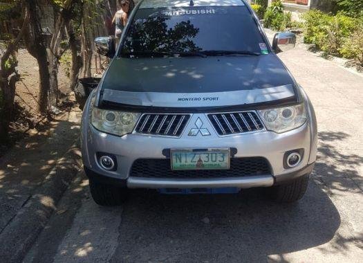 Selling 2nd Hand (Used) Mitsubishi Montero 2010 in Bacoor