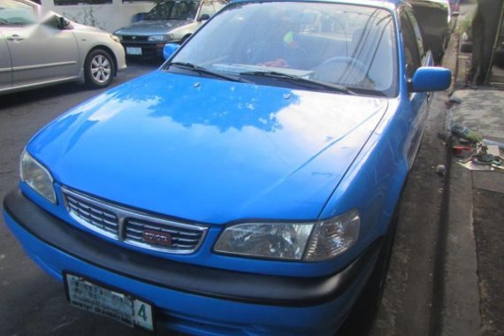 Selling 2nd Hand Toyota Corolla 2004 in Las Piñas