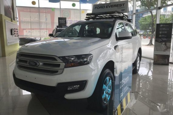 Selling Brand New Ford Everest 2018 Automatic Diesel 