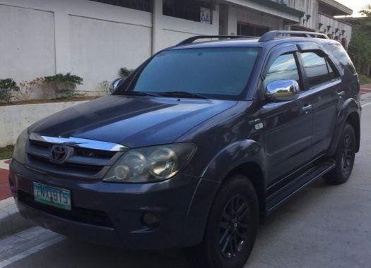 Selling Toyota Fortuner 2008 Automatic Gasoline in Quezon City