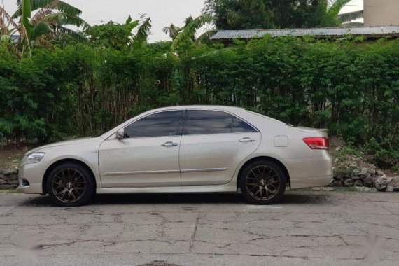 Selling Used Toyota Camry 2012 in Las Piñas