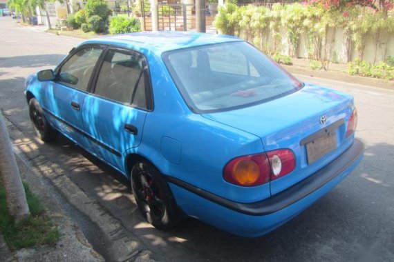 Selling 2nd Hand Toyota Corolla 2004 in Las Piñas