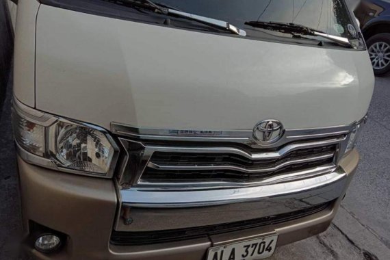 Selling Used Toyota Grandia 2011 in Pasay