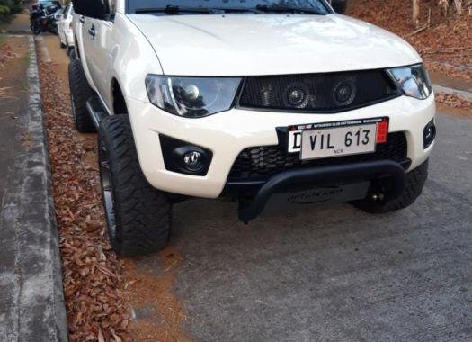 2nd Hand Mitsubishi Strada 2010 Automatic Diesel for sale in Lipa