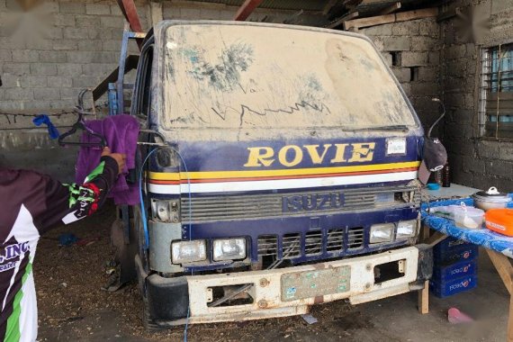 2nd Hand Isuzu Elf for sale in Valencia