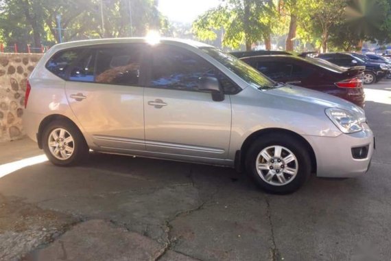 Selling Silver Kia Carens 2007 in Marikina